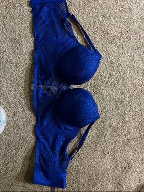 Victoria's Secret Royal Blue Lace Push-Up Bra